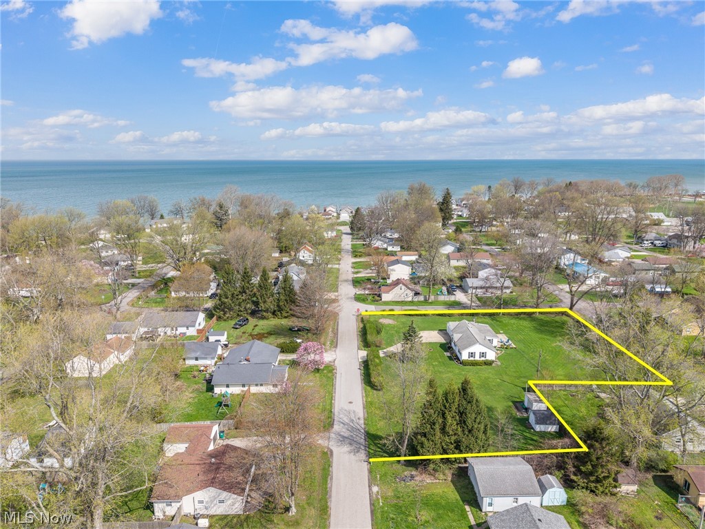 1469 Hazel Avenue Madison OH 44057