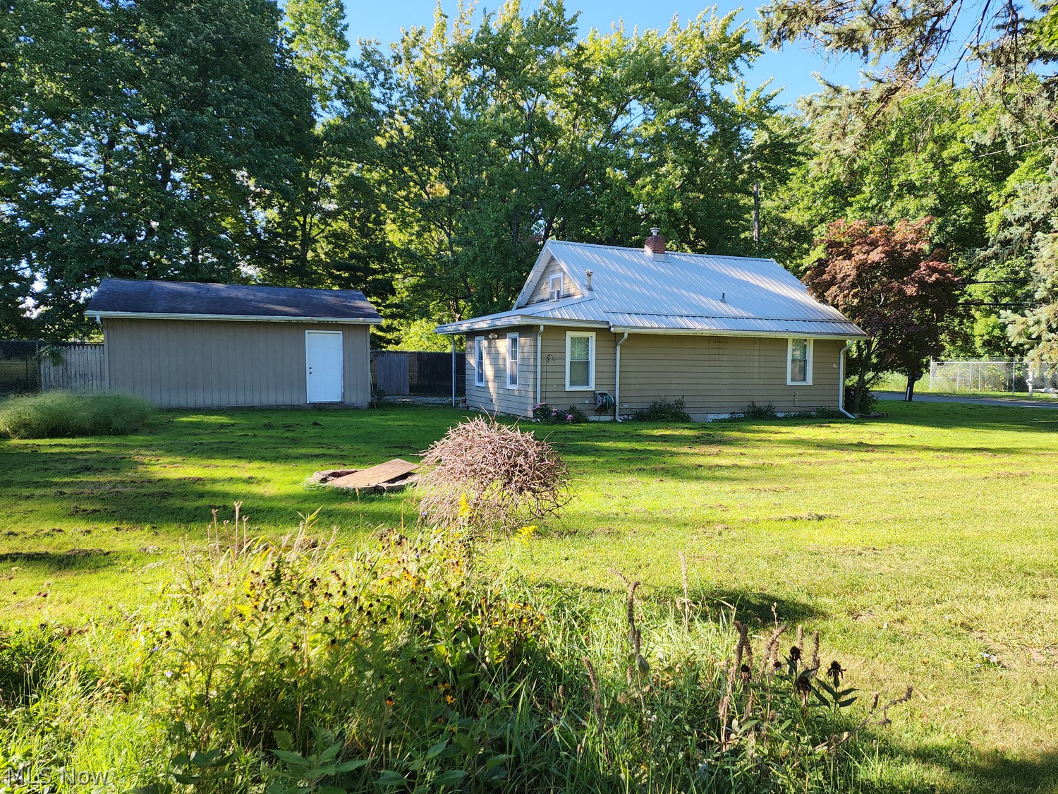 826 Hardy Road Painesville OH 44077