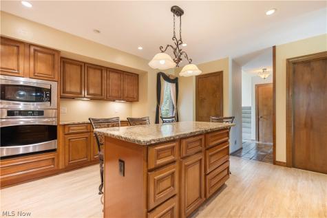 322 Great Oaks Trail Wadsworth OH 44281