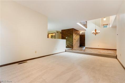 322 Great Oaks Trail Wadsworth OH 44281