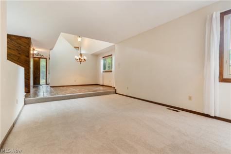 322 Great Oaks Trail Wadsworth OH 44281