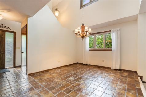 322 Great Oaks Trail Wadsworth OH 44281