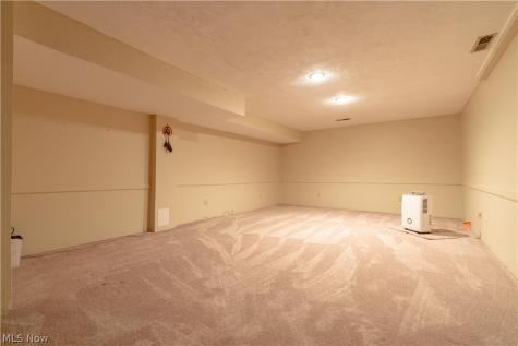 322 Great Oaks Trail Wadsworth OH 44281