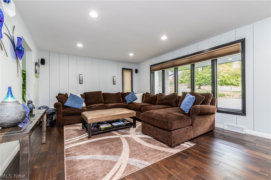 28750 S Woodland Road Pepper Pike OH 44124