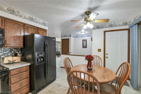 3240 Forest Overlook Drive Seven Hills OH 44131