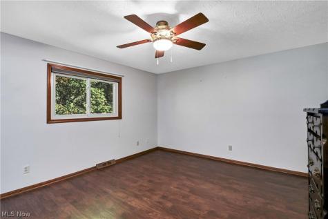 3240 Forest Overlook Drive Seven Hills OH 44131