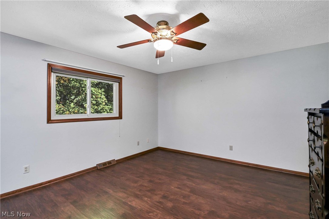 3240 Forest Overlook Drive Seven Hills OH 44131