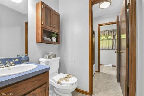 3240 Forest Overlook Drive Seven Hills OH 44131