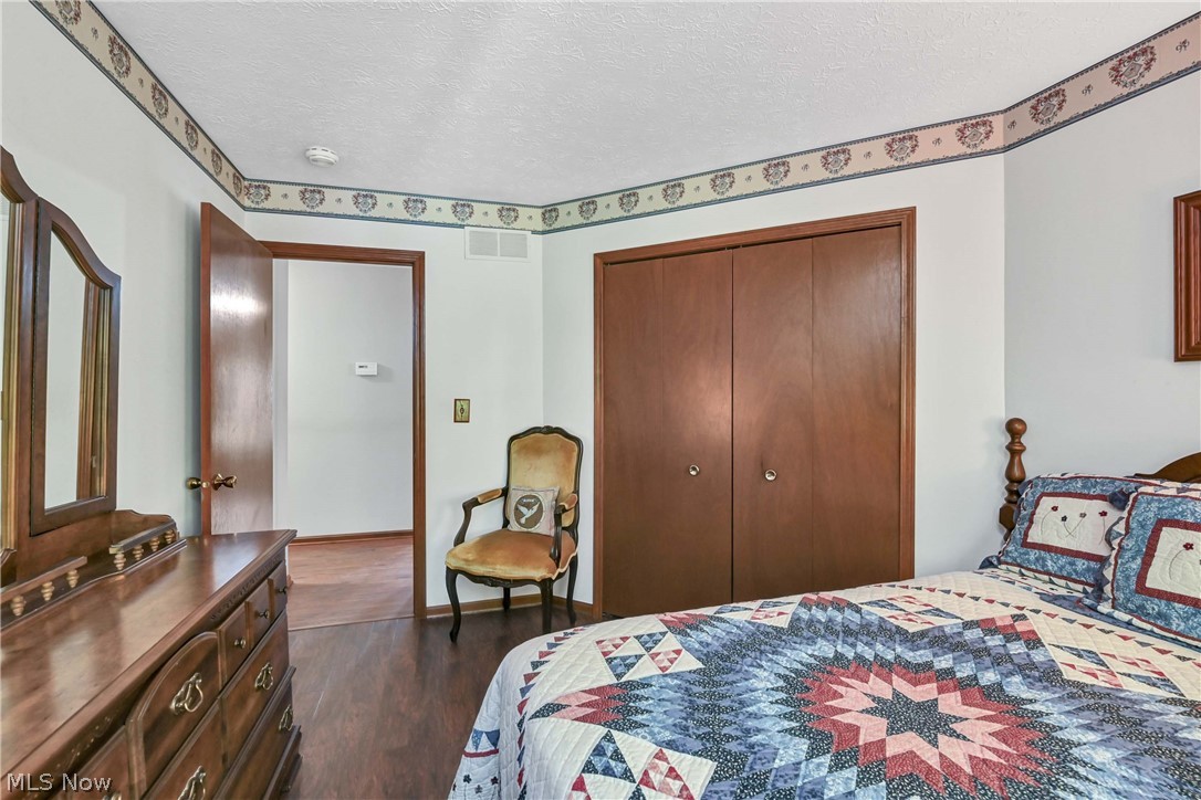 3240 Forest Overlook Drive Seven Hills OH 44131
