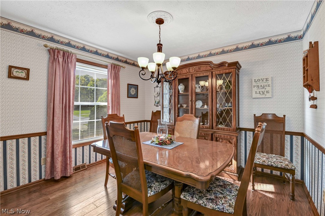 3240 Forest Overlook Drive Seven Hills OH 44131