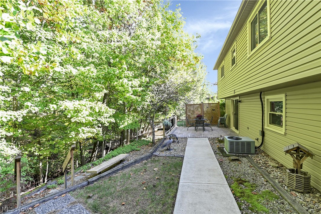 3240 Forest Overlook Drive Seven Hills OH 44131