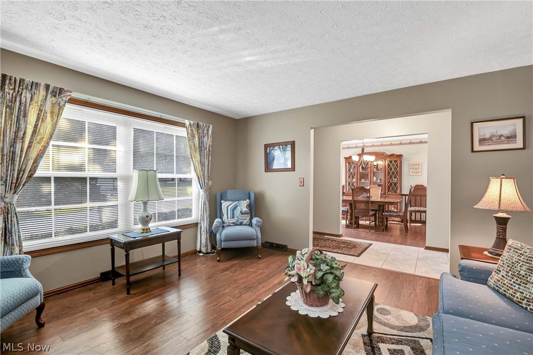 3240 Forest Overlook Drive Seven Hills OH 44131