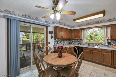 3240 Forest Overlook Drive Seven Hills OH 44131