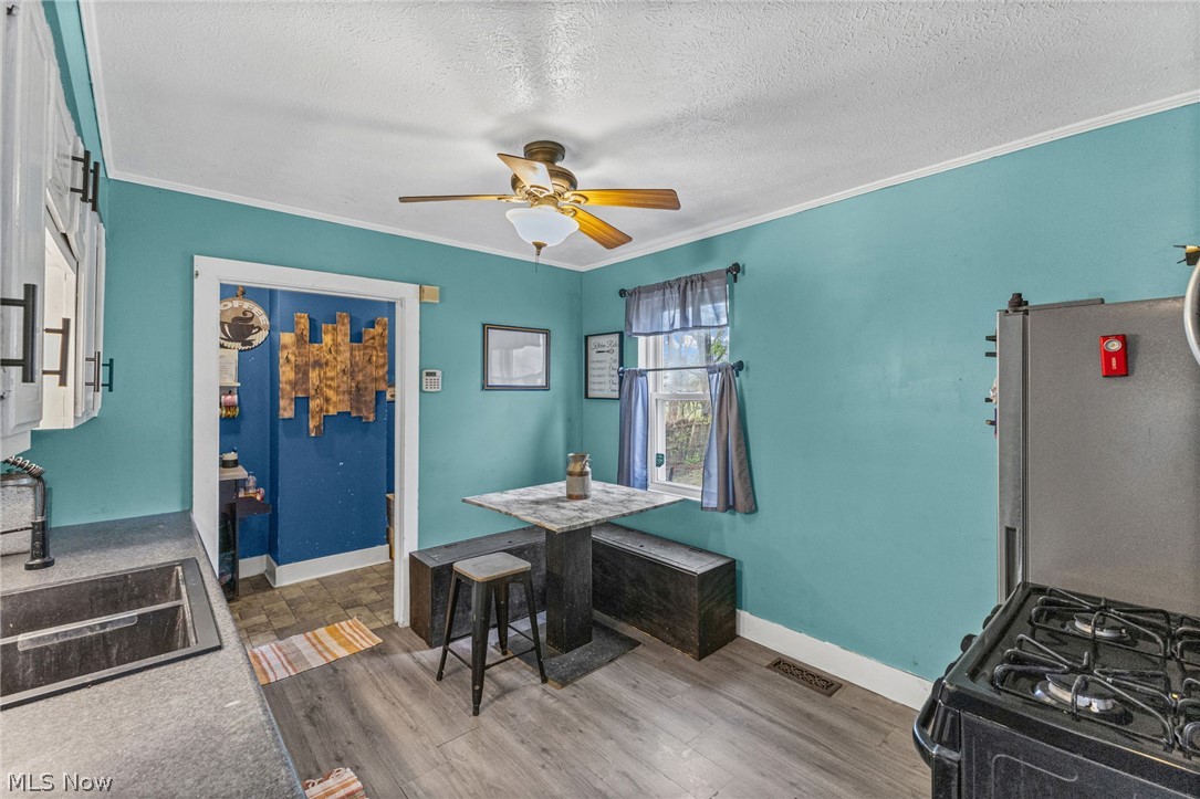 127 S Prospect Street Shreve OH 44676