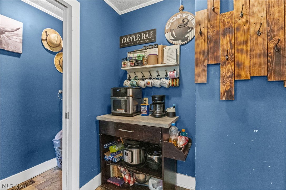 127 S Prospect Street Shreve OH 44676