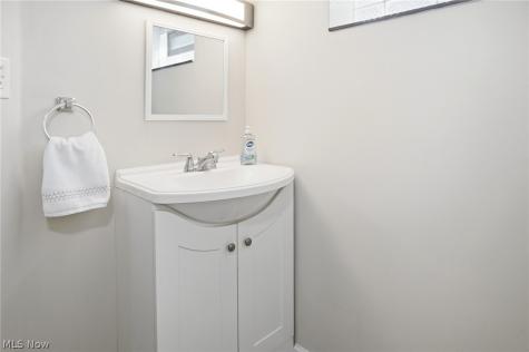 119 Monroe Avenue Cuyahoga Falls OH 44221
