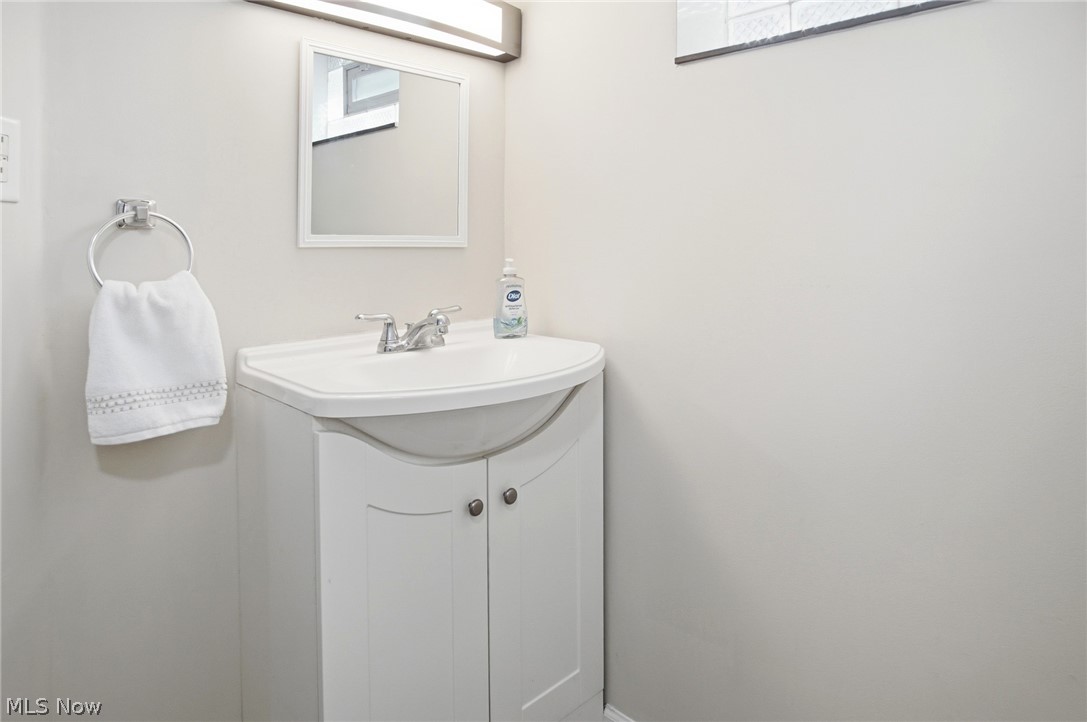 119 Monroe Avenue Cuyahoga Falls OH 44221