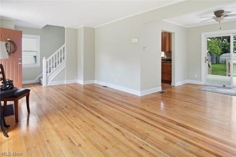 119 Monroe Avenue Cuyahoga Falls OH 44221