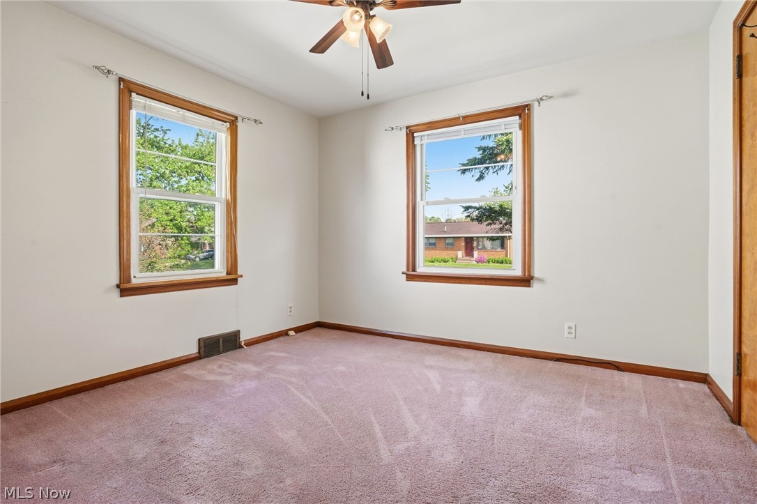 2953 Gibbs Avenue NE Canton OH 44714