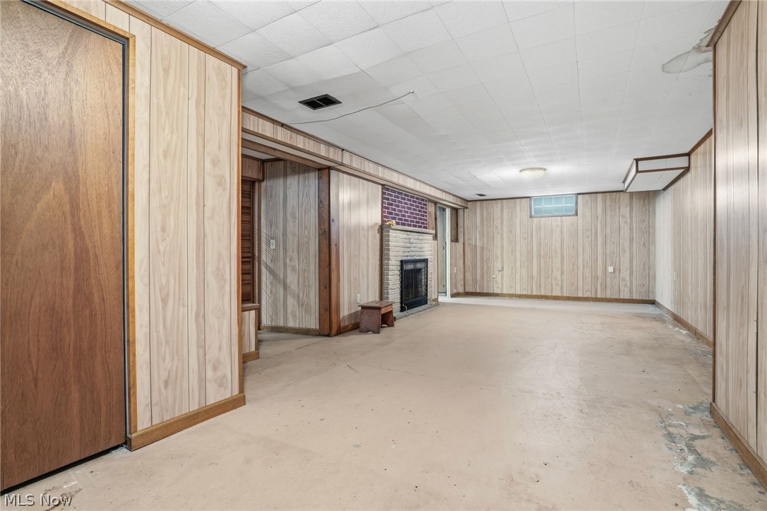 2953 Gibbs Avenue NE Canton OH 44714