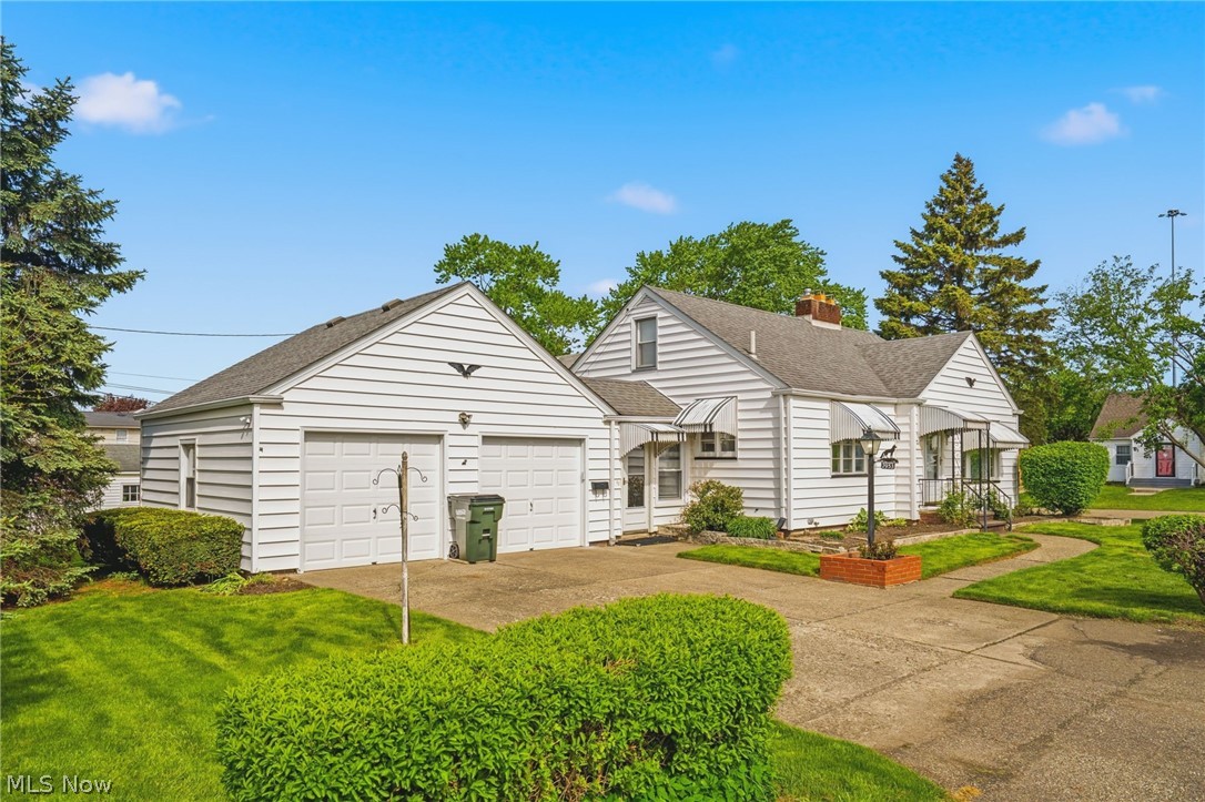 2953 Gibbs Avenue NE Canton OH 44714