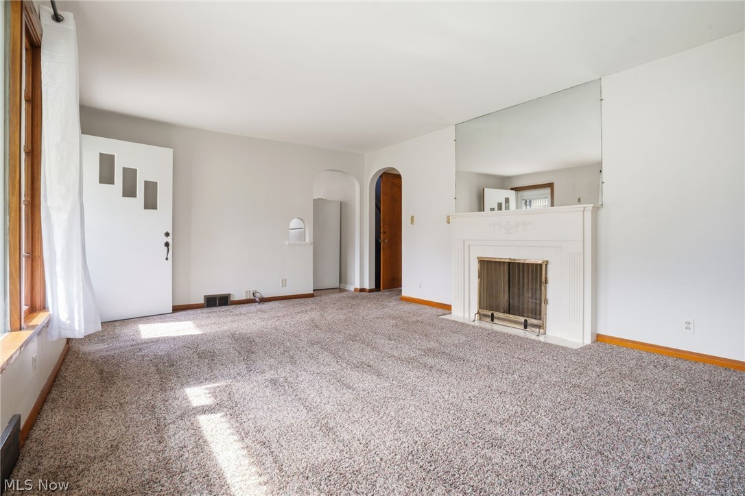 2953 Gibbs Avenue NE Canton OH 44714