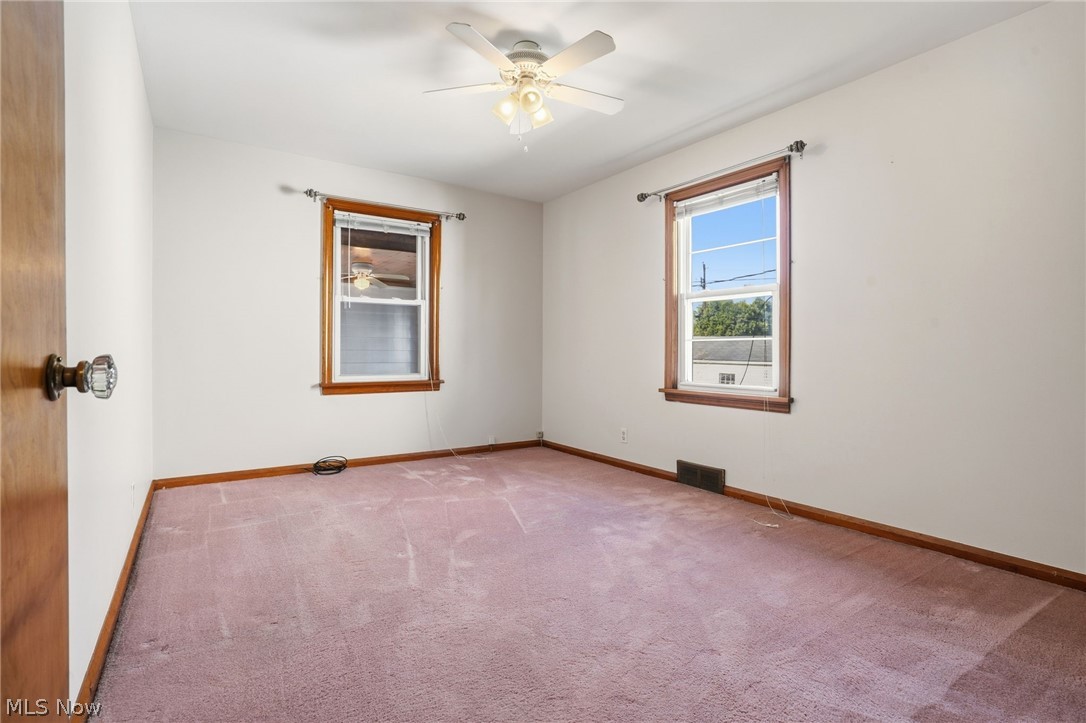 2953 Gibbs Avenue NE Canton OH 44714