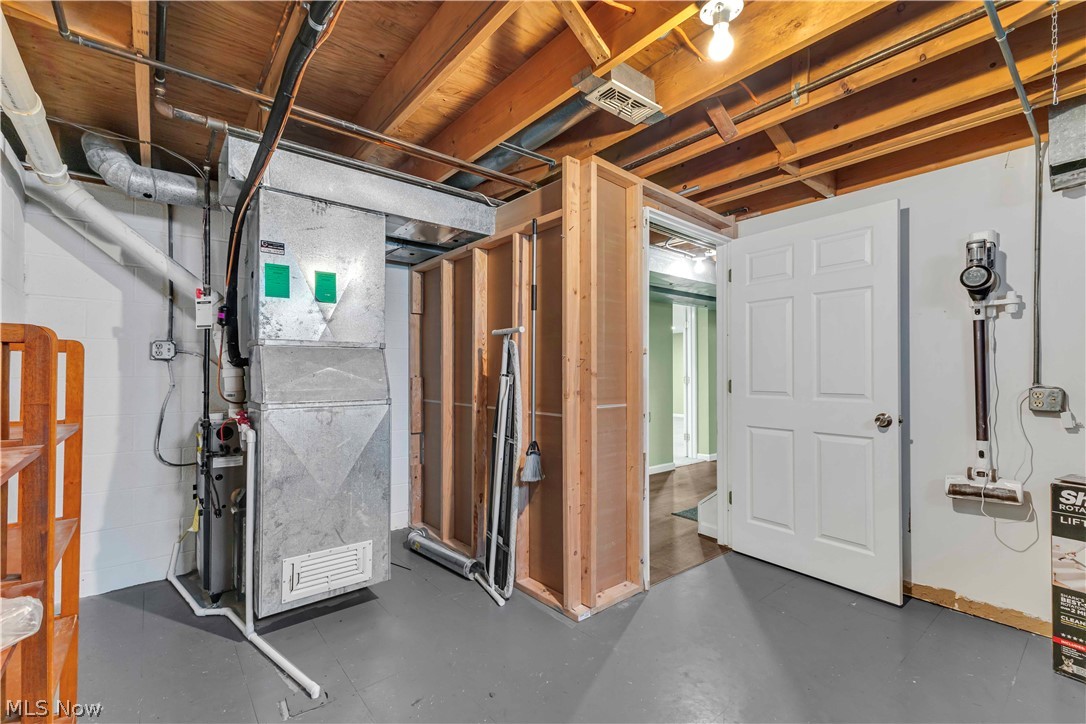 10077 Beaconsfield Drive Parma Heights OH 44130