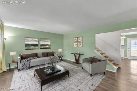 10077 Beaconsfield Drive Parma Heights OH 44130
