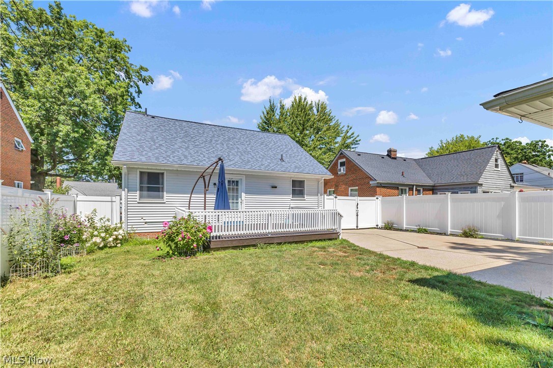 10077 Beaconsfield Drive Parma Heights OH 44130