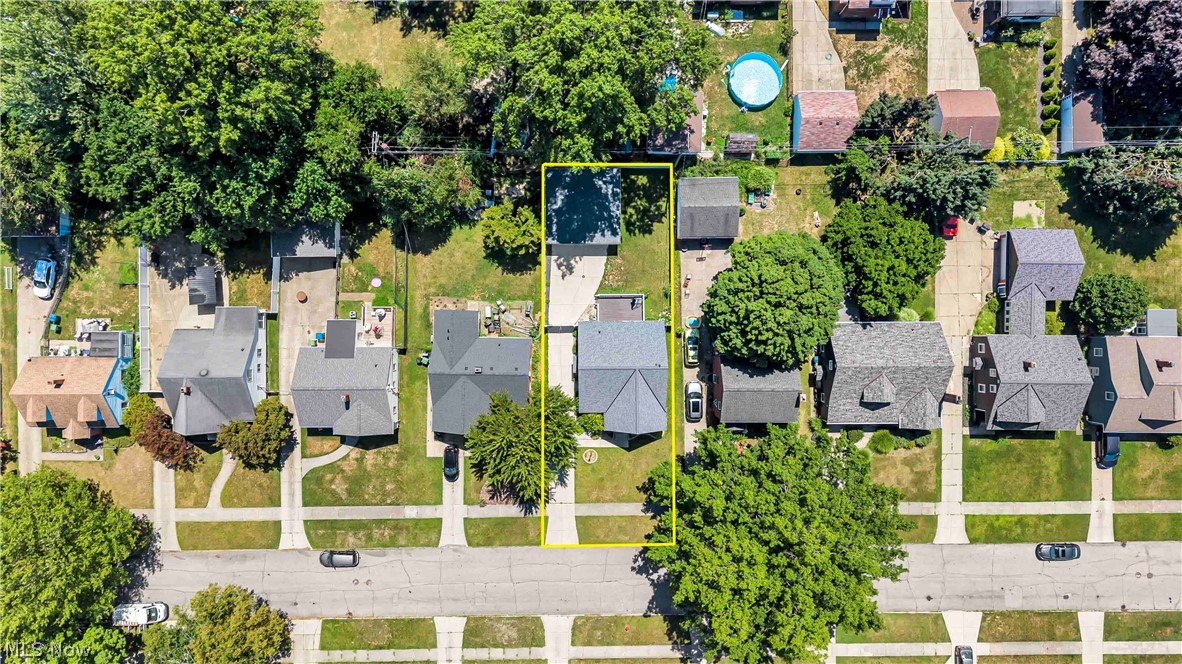 10077 Beaconsfield Drive Parma Heights OH 44130