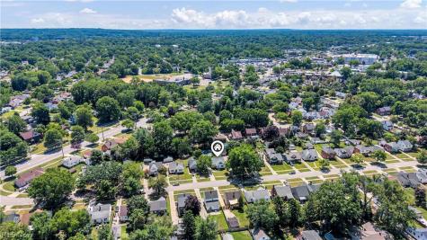 10077 Beaconsfield Drive Parma Heights OH 44130
