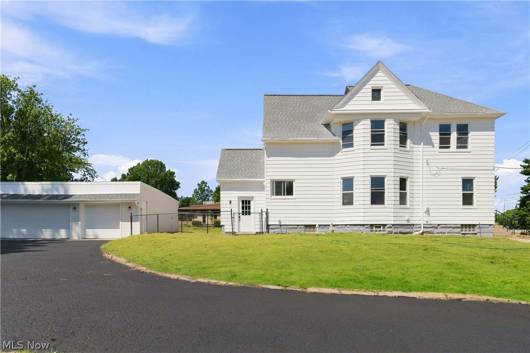 3223 W Pleasant Valley Road Parma OH 44134