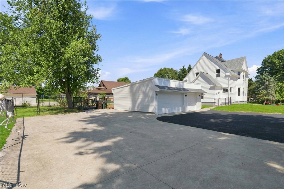 3223 W Pleasant Valley Road Parma OH 44134