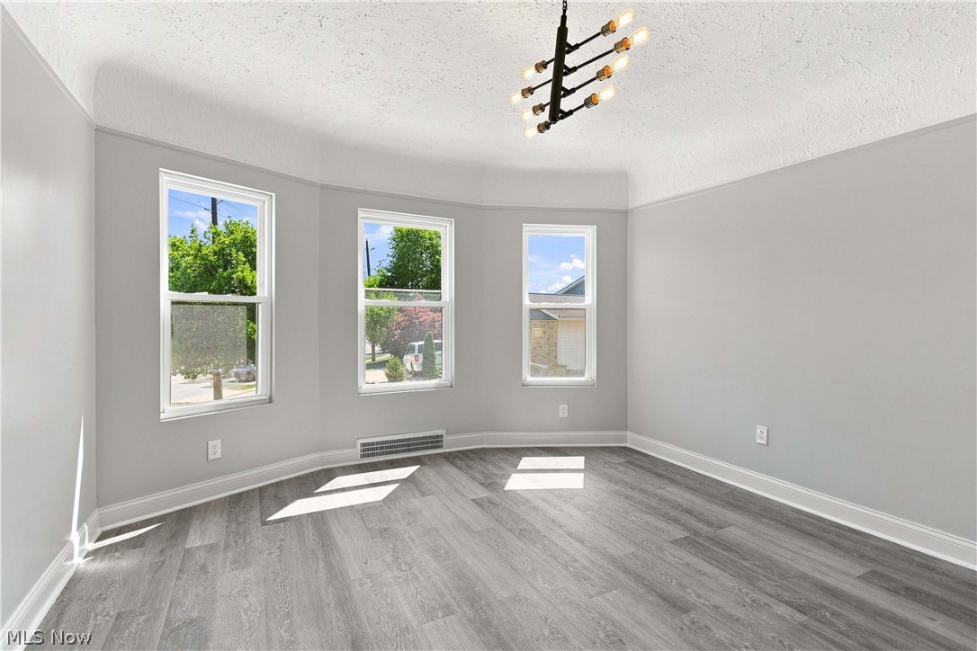 3223 W Pleasant Valley Road Parma OH 44134
