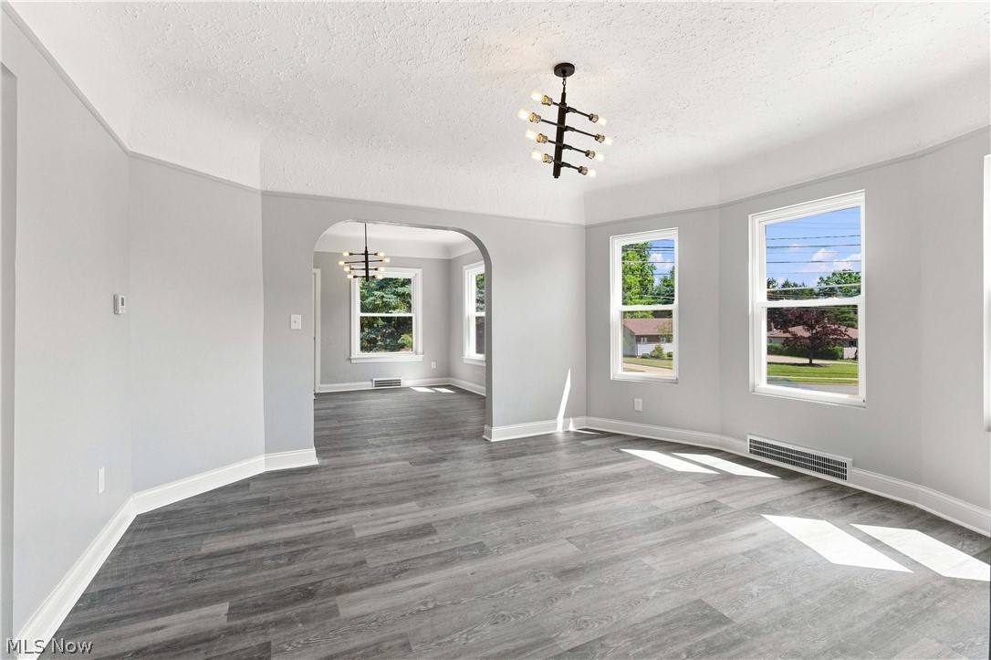 3223 W Pleasant Valley Road Parma OH 44134