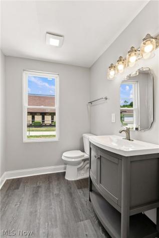 3223 W Pleasant Valley Road Parma OH 44134
