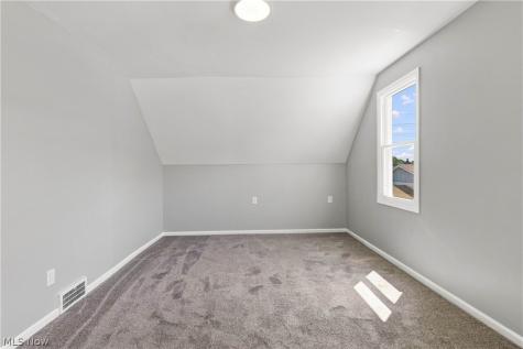 3223 W Pleasant Valley Road Parma OH 44134