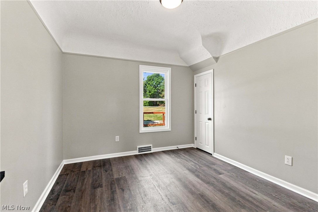 3223 W Pleasant Valley Road Parma OH 44134