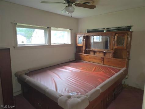 375 Bon Air Avenue Elyria OH 44035