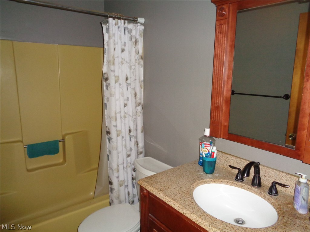 3415 Lauren Avenue NW Massillon OH 44646