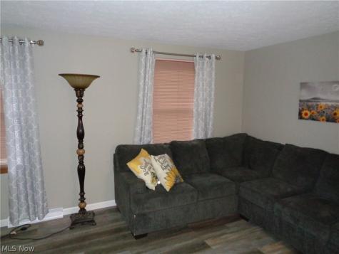 3415 Lauren Avenue NW Massillon OH 44646