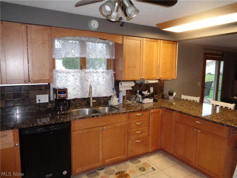 3415 Lauren Avenue NW Massillon OH 44646