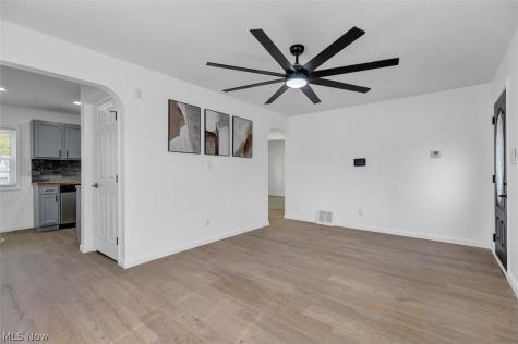 67 Pierce Avenue Cuyahoga Falls OH 44221