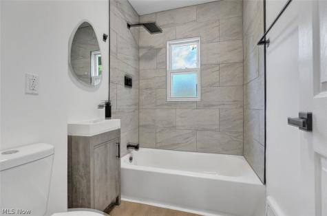67 Pierce Avenue Cuyahoga Falls OH 44221
