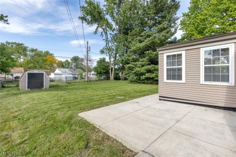 67 Pierce Avenue Cuyahoga Falls OH 44221