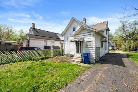 3663 E 54th Street Cleveland OH 44105