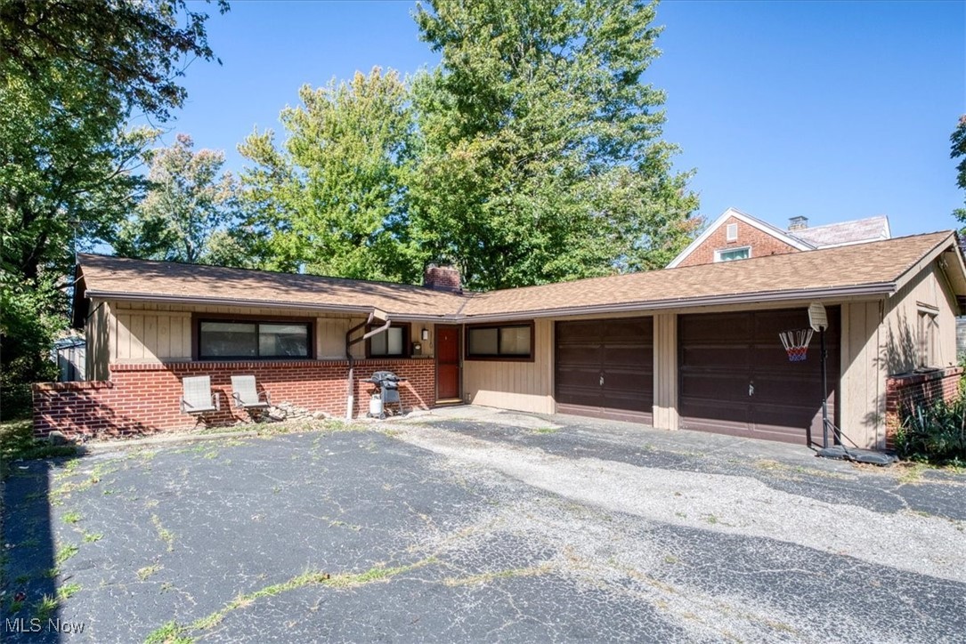 110 E 252nd Street Euclid OH 44132