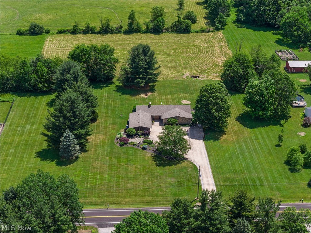 16385 Messenger Road Chagrin Falls OH 44023