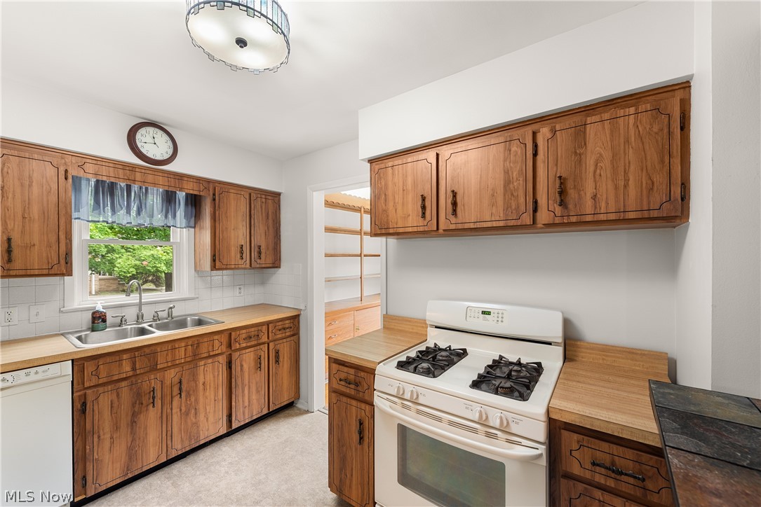 1419 Wexford Avenue Parma OH 44134